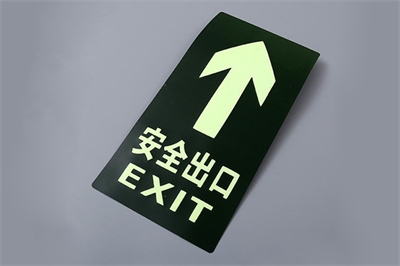 亞克力標(biāo)識牌的優(yōu)點(diǎn)